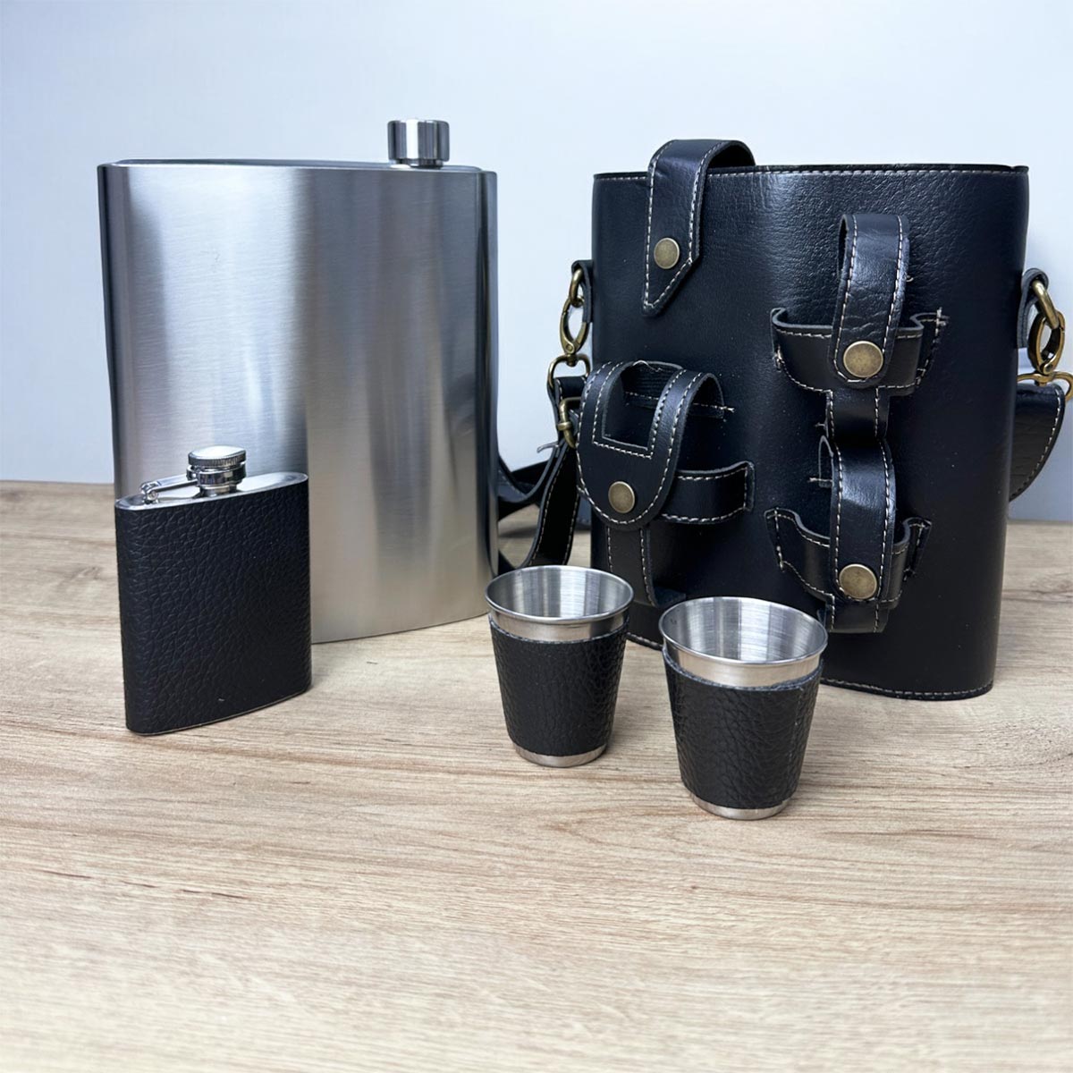 Whiskeras Cantimploras Estuche MR-20